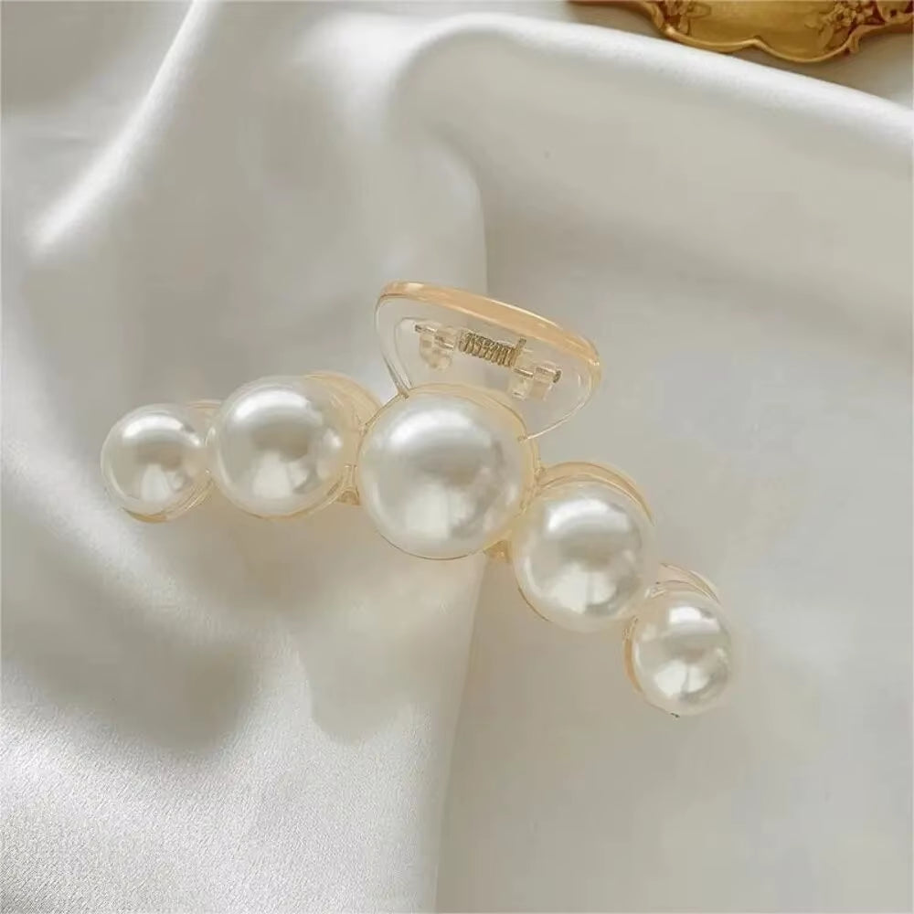 4Pcs Large Shark Clip Hair Accessories Temperament Versatile Simple and Generous Fashionable Gentle Pearl Grab Clip